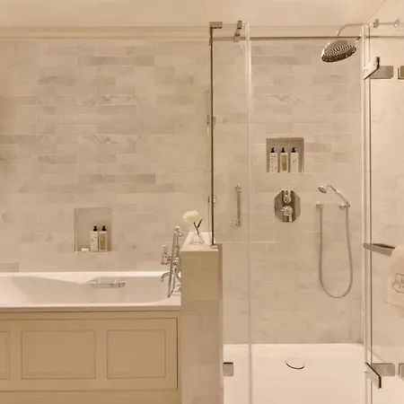 Palace Szálloda Cashel