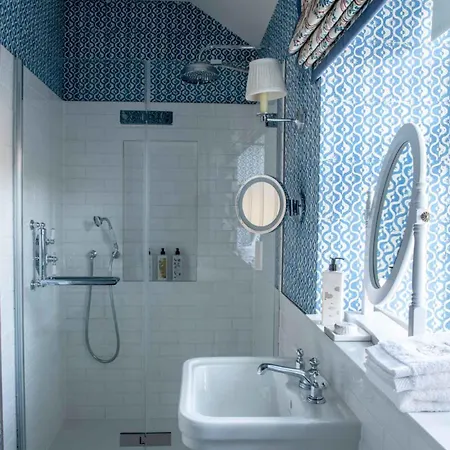 Szálloda Palace Cashel